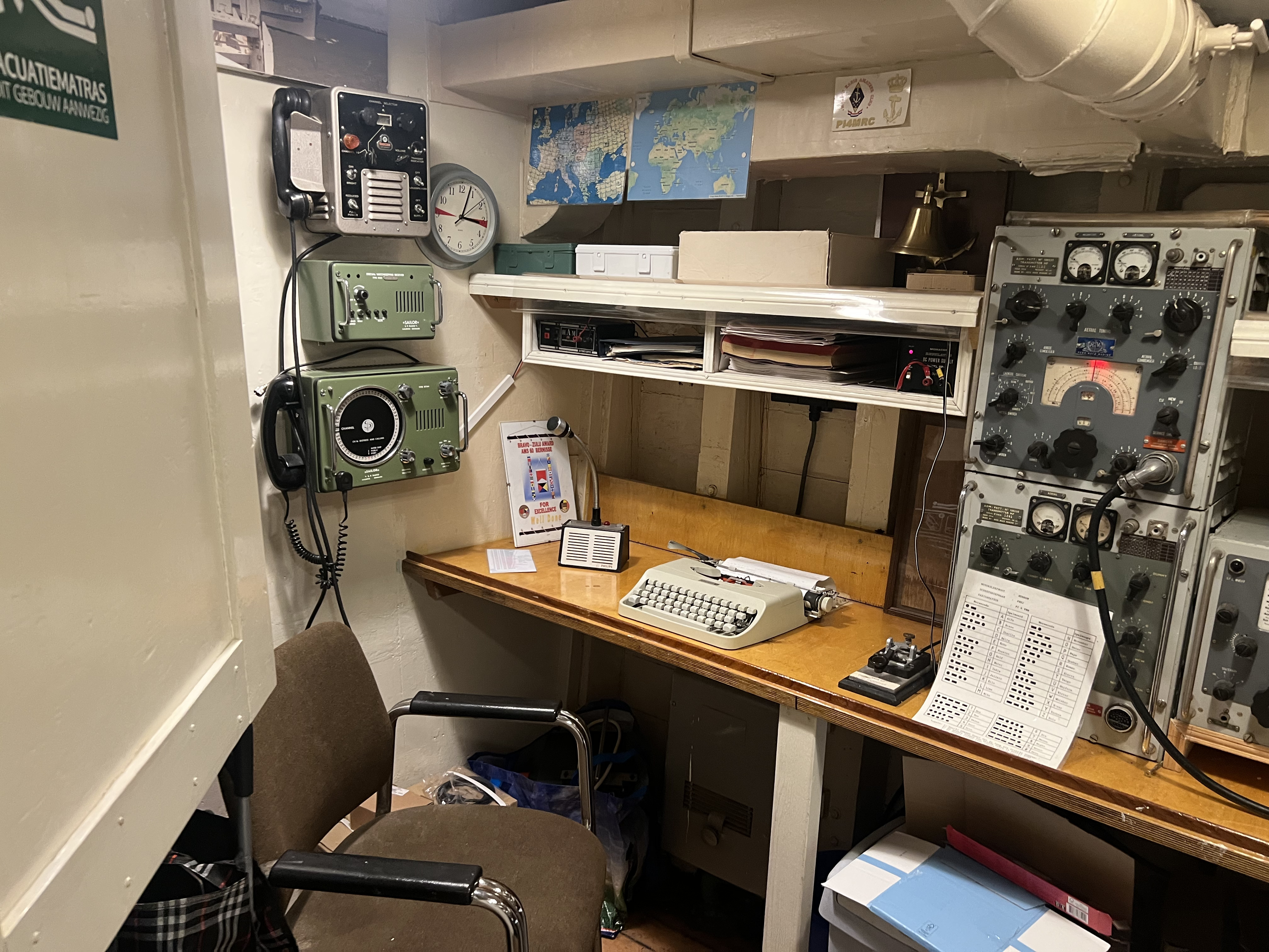 Mijnenveger Bernisse some type of communication room